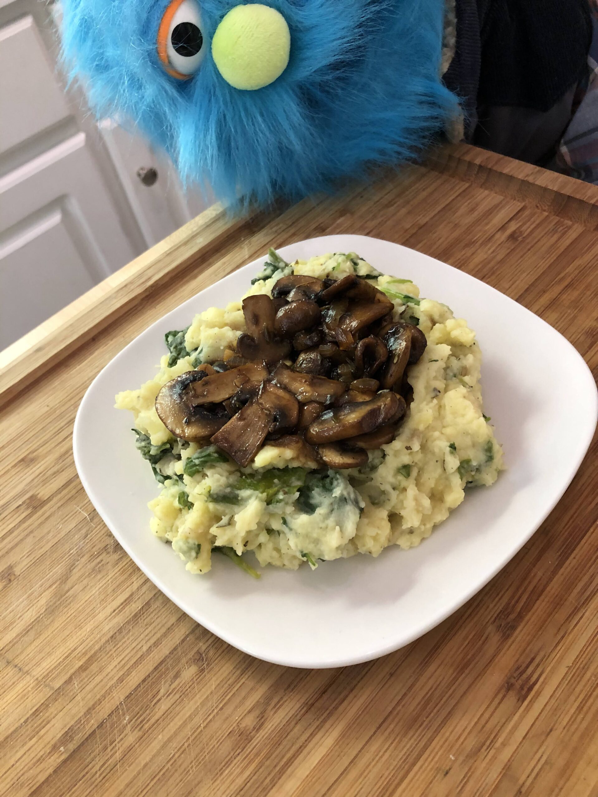 Balsamic Mushrooms with Kale Mashed Potatoes